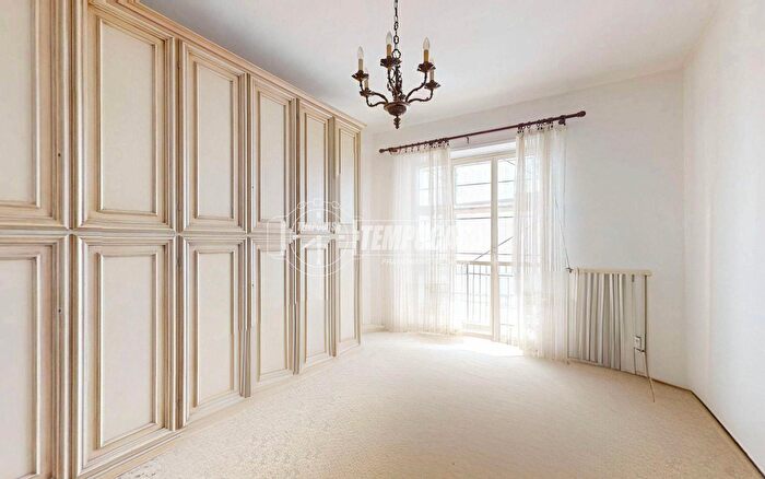 Appartamento trilocale in vendita in Via E Belli, La Loggia