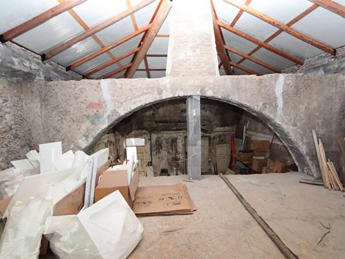 Casa con 6 locali in vendita in Via Carlo Alberto, Giarre