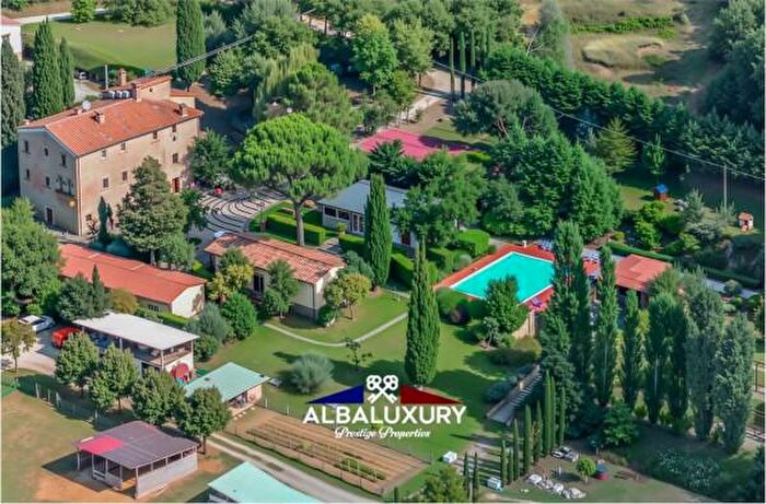 Casa con 6 locali in vendita in Piazzano, Tuoro Sul Trasimeno