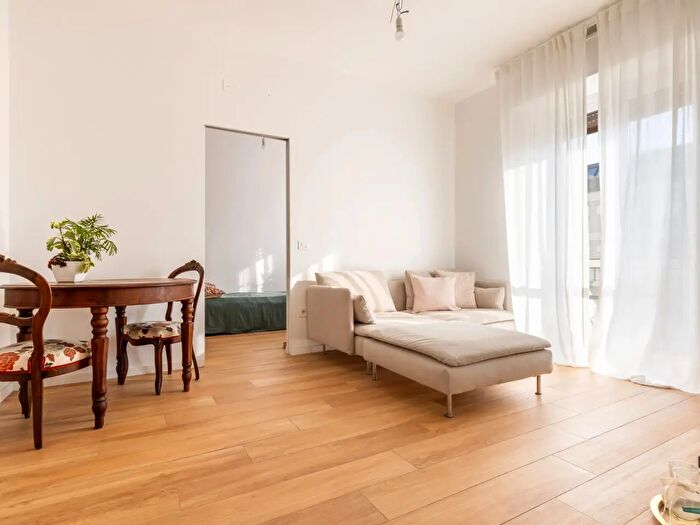 Appartamento trilocale in vendita in Via Civitali, Milano