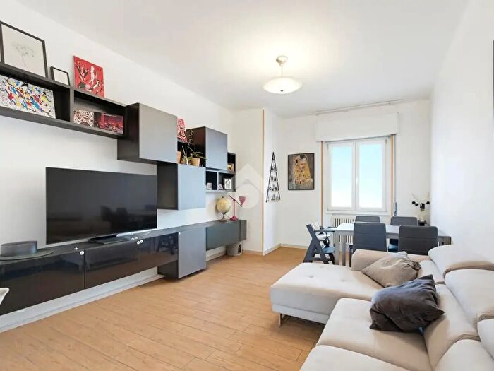 Appartamento quadrilocale in vendita in Via Pietro dal Monte, Brescia