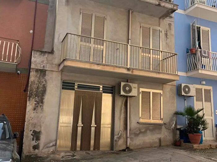 Casa quadrilocale in vendita in Via Enrico Cialdini, Pachino