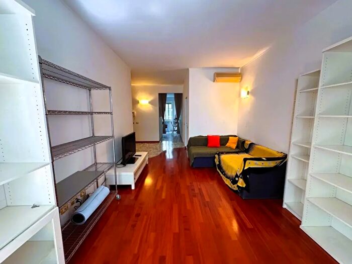 Appartamento trilocale in vendita in Galleria Buenos Aires, Milano