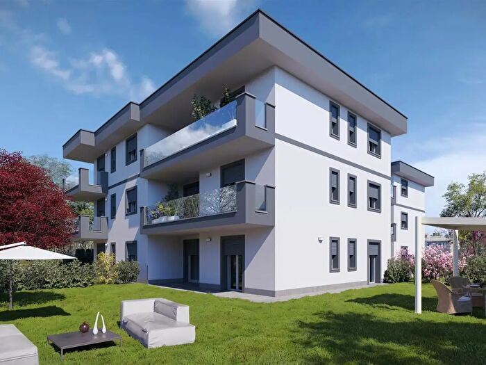 Appartamento quadrilocale in vendita in Cambiago