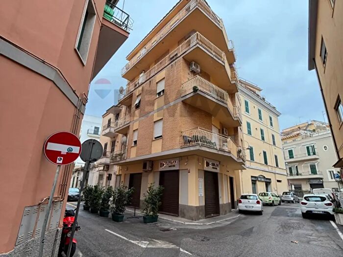 Appartamento trilocale in vendita in Oberdan Fratini Sn, Anzio