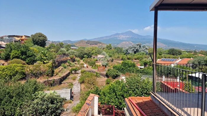 Appartamento bilocale in vendita in Via Lavina, Aci SantAntonio