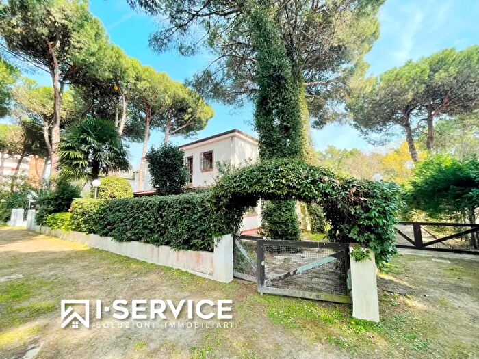 Casa con 5 locali in vendita in Via Amedeo Modigliani, Comacchio