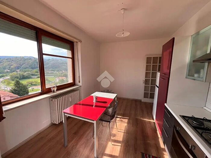 Appartamento trilocale in vendita in Via Castellamonte, Banchette