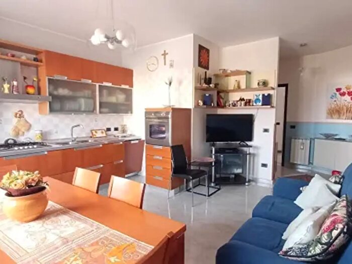 Appartamento trilocale in vendita in Via Michele Amari, Sant'Agata Di Militello