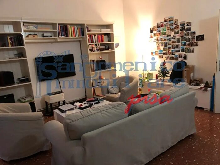 Appartamento trilocale in affitto in Pisa
