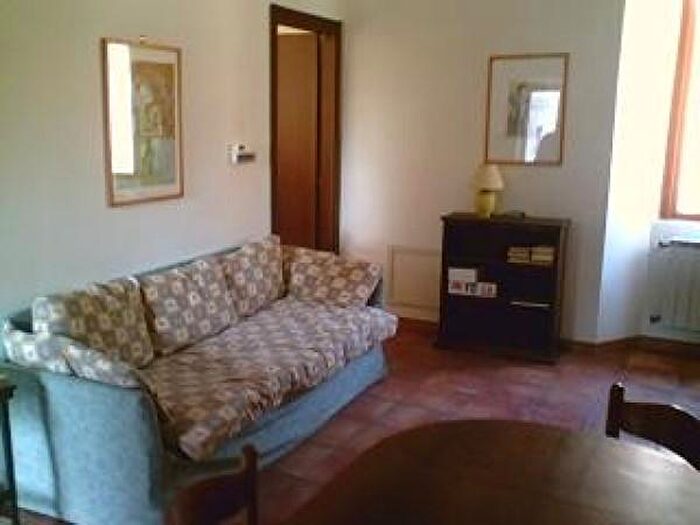 Appartamento trilocale in vendita in Via Principale, Comignago