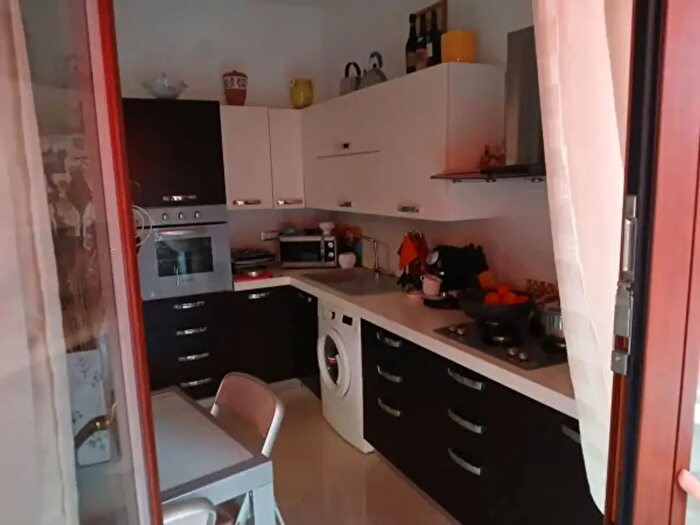 Appartamento trilocale in affitto in Via Tito Speri, Rapallo