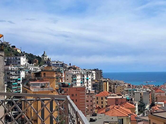 Appartamento con 6 locali in vendita in Sanremo