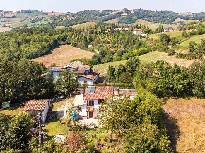Casa quadrilocale in vendita in Località Sivizzano, Salsomaggiore Terme