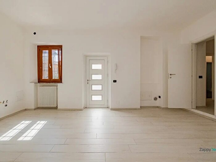 Appartamento quadrilocale in affitto in Via Caduti, Arese