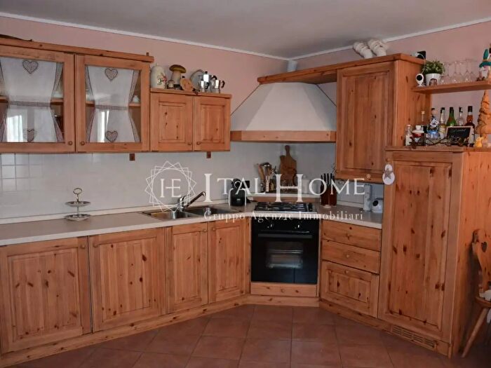 Appartamento bilocale in vendita in Via Roma, Monno