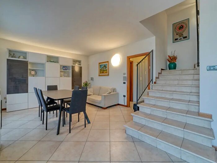 Casa con 5 locali in vendita in Via Pierobon, Selvazzano Dentro