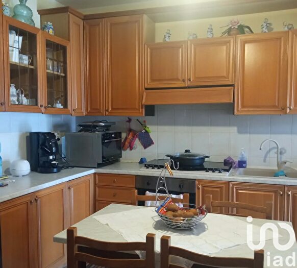 Appartamento con 8 locali in vendita in Via Tevere, Amantea