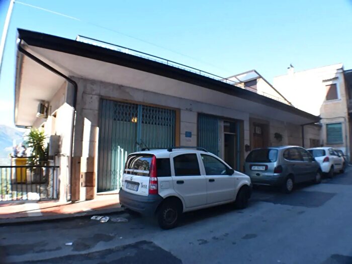 Appartamento quadrilocale in vendita in Corso Vittorio Emanuele III, Sala Consilina