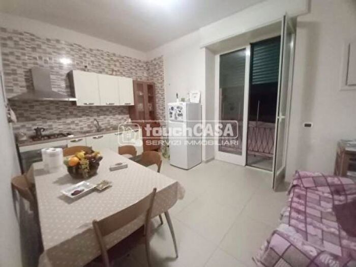 Appartamento trilocale in affitto in Via Roma, Aversa