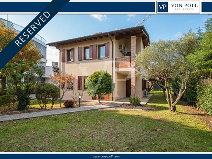 Casa con 6 locali in affitto in Strada di Casale, Casale Valletta del Silenzio, Vicenza