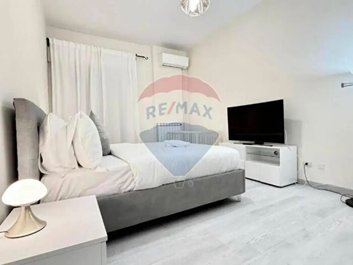 Appartamento trilocale in vendita in Via dell Appagliatore, Roma