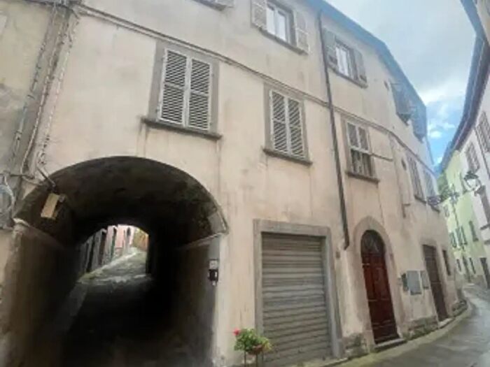 Appartamento quadrilocale in vendita in Via Fabbrini, Marradi