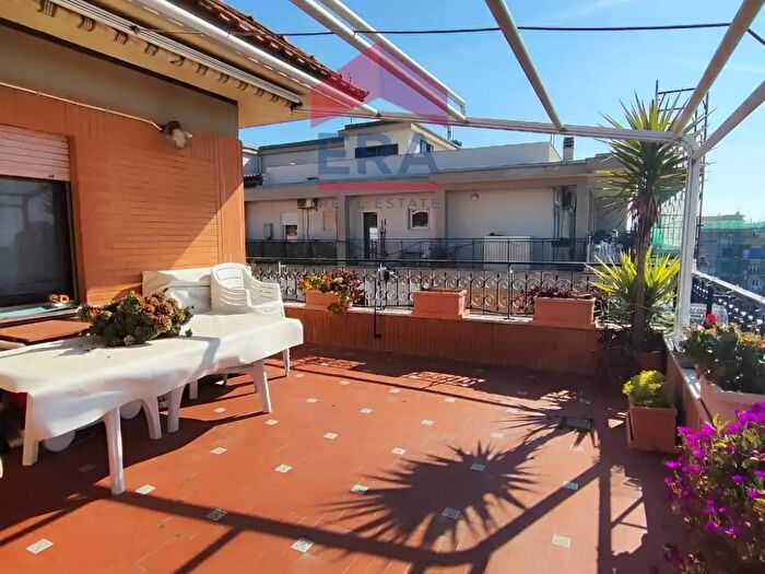 Appartamento trilocale in affitto in Via Poggio di Venaco, Roma