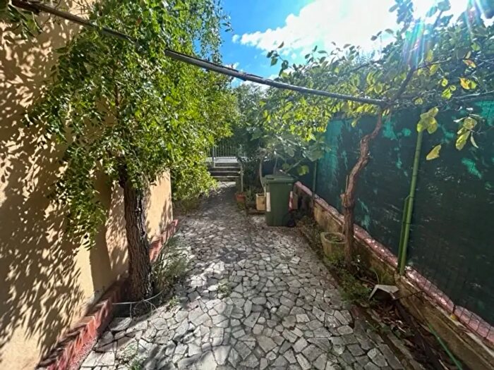 Appartamento trilocale in vendita in Via Guglielmo Marconi, Falconara Marittima