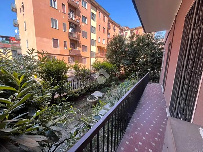 Appartamento con 5 locali in vendita in Via Cremona, Brescia