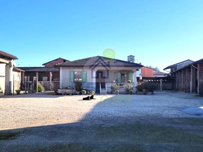 Casa trilocale in vendita in Via Risorgimento, Pescarolo Ed Uniti