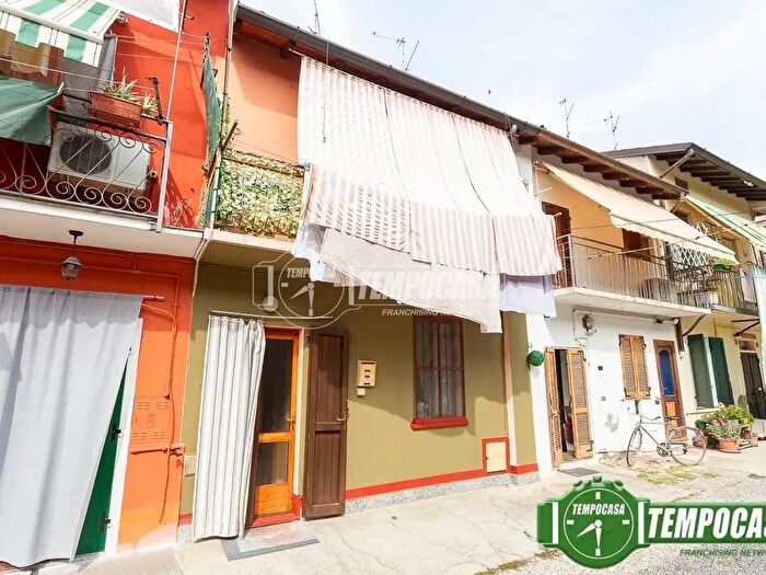 Casa trilocale in vendita in Via Leonardo da Vinci, Soresina