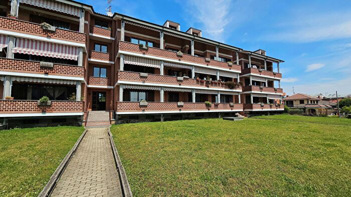 Appartamento quadrilocale in vendita in Via Nazionale, Pinerolo