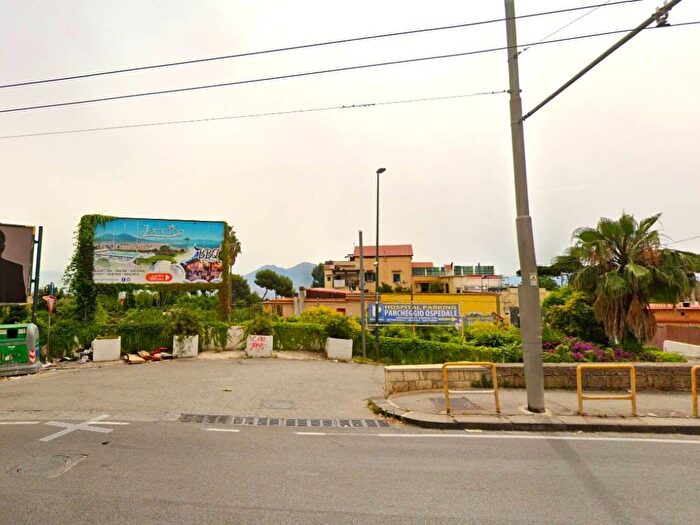 Appartamento bilocale in affitto in Viale Colli Aminei, Colli Aminei Capodimonte, Napoli