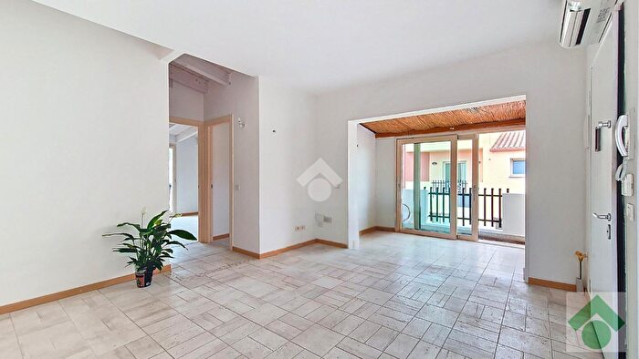 Appartamento trilocale in vendita in Via l Aldiola, Arzachena