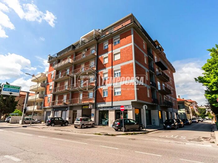 Appartamento quadrilocale in vendita in Via Ferdinando Magellano, Civitanova Marche