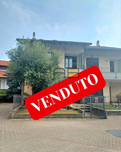 Casa quadrilocale in vendita in Busto Arsizio