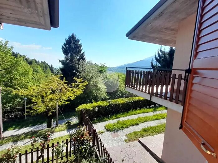 Appartamento quadrilocale in vendita in Località Monte Cucco, Ferrara Di Monte Baldo
