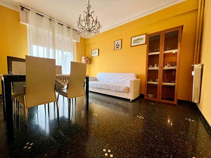 Appartamento bilocale in vendita in Via Multedo di Pegli Genova, Genova