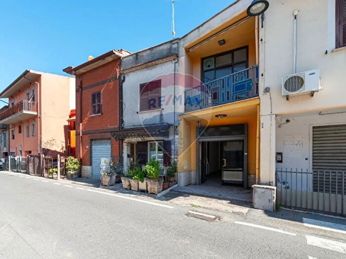 Appartamento trilocale in vendita in Via Garibaldi, Montelibretti