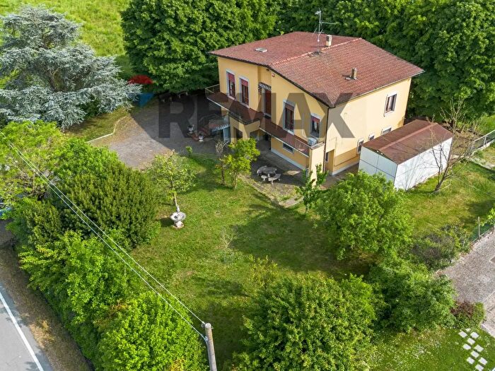 Case in Vendita e in Affitto - 3