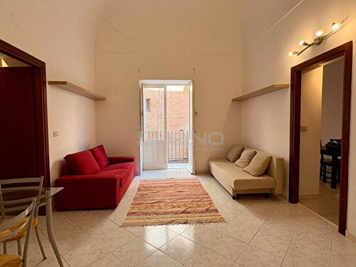 Appartamento trilocale in affitto in VIA LOGOTETA, Ortigia, Siracusa