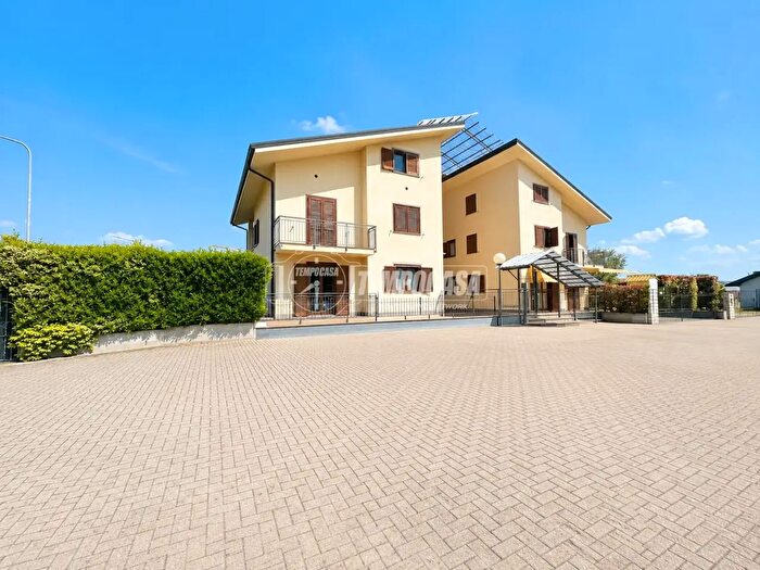 Appartamento quadrilocale in vendita in Via Favria Monte Soglio, Favria