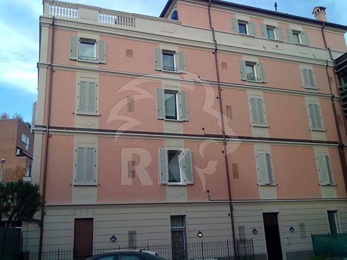 Appartamento trilocale in affitto in via Parisio, Murri, Bologna