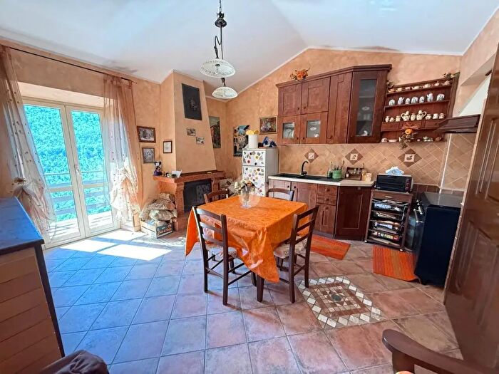 Appartamento trilocale in vendita in Via Borgo Madonna, Trevi Nel Lazio