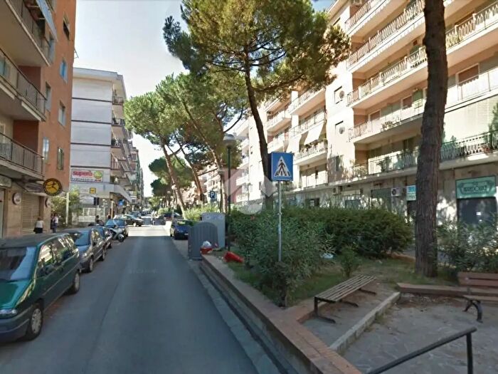 Appartamento quadrilocale in affitto in Via Edoardo Nicolardi, Napoli