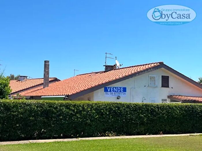 Casa trilocale in vendita in Via Marte, Ladispoli