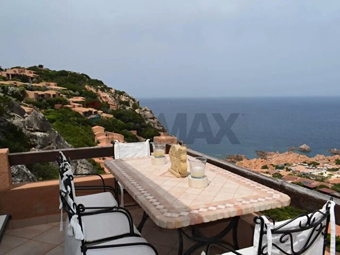 Casa con 5 locali in vendita in Trinità dAgultu e Vignola