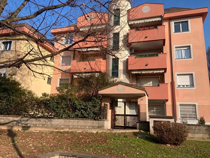 Appartamento bilocale in affitto in Via Vismara, Arese