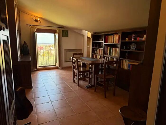 Casa trilocale in vendita in Via col Fiorito, San Cesareo